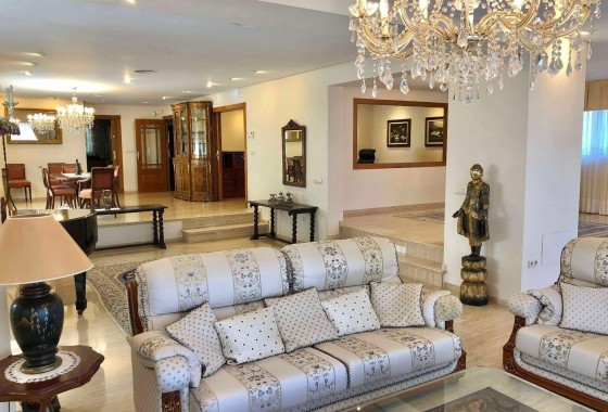 Resale - Freistehende Villa -
El Palmar