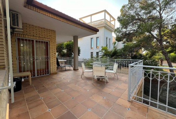 Resale - Freistehende Villa -
Orihuela Costa - Campoamor