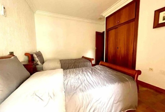 Resale - Freistehende Villa -
Orihuela Costa - Campoamor