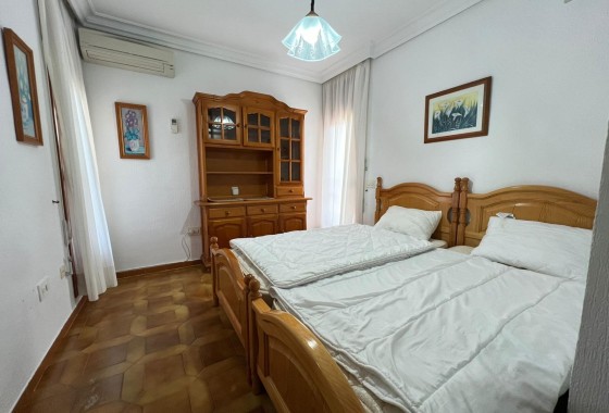 Resale - Freistehende Villa -
Orihuela Costa - Campoamor