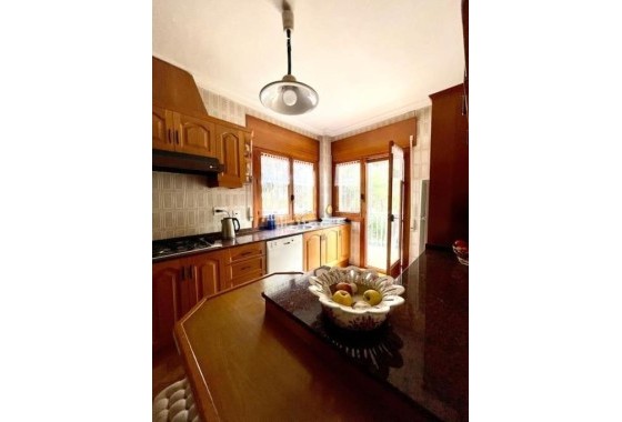 Resale - Freistehende Villa -
Orihuela Costa - Campoamor
