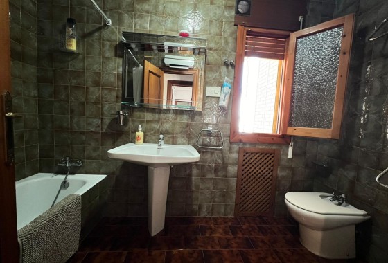 Resale - Freistehende Villa -
Orihuela Costa - Campoamor