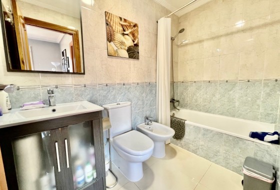 Herverkoop - Appartement / Flat -
Torrevieja - Center