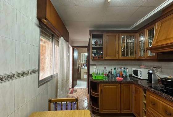Herverkoop - Appartement / Flat -
Torrevieja - Estacion de autobuses