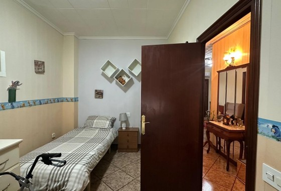 Herverkoop - Appartement / Flat -
Torrevieja - Estacion de autobuses