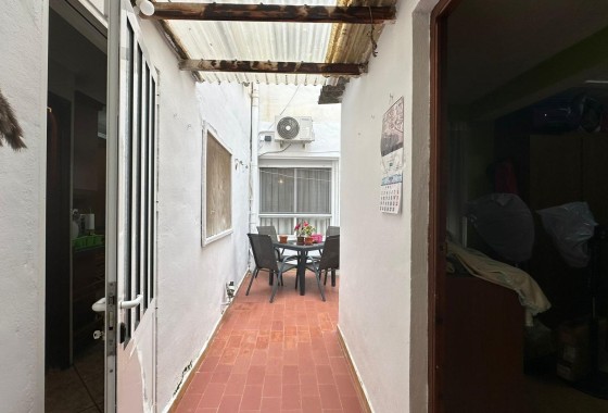 Herverkoop - Appartement / Flat -
Torrevieja - Estacion de autobuses