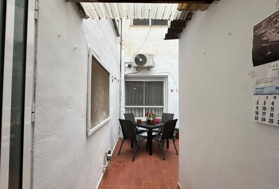 Herverkoop - Appartement / Flat -
Torrevieja - Estacion de autobuses