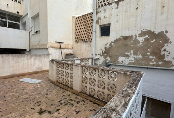 Herverkoop - Appartement / Flat -
Torrevieja - Estacion de autobuses