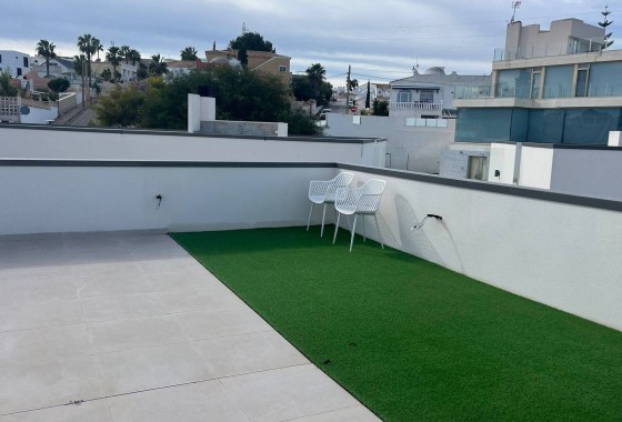 Revente - Villa Individuelle -
San Miguel de Salinas - Urbanizacion Blue Lagoon