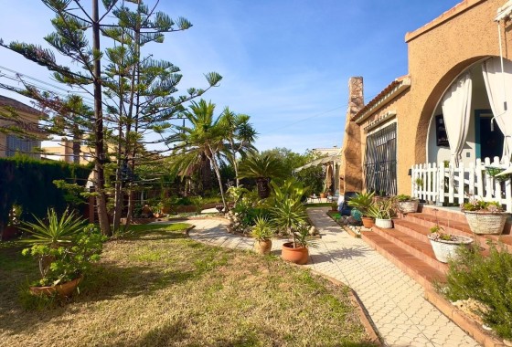 Venta - Chalet Independiente -
Torrevieja - Torreblanca