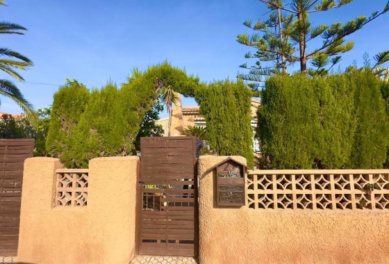 Venta - Chalet Independiente -
Torrevieja - Torreblanca