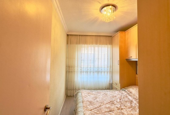 Venta - Apartamento / Piso -
Torrevieja - Center