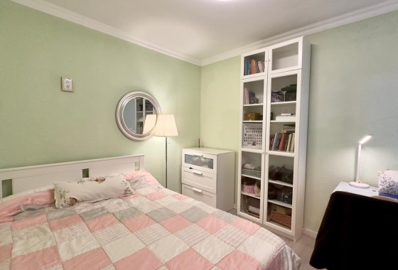 Venta - Apartamento / Piso -
Torrevieja - Center