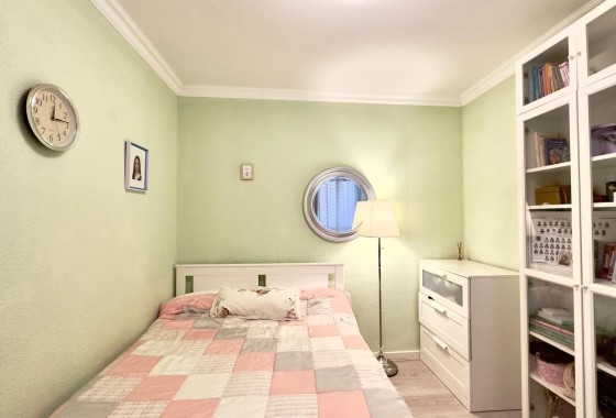 Venta - Apartamento / Piso -
Torrevieja - Center