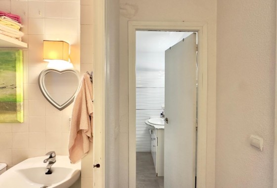 Venta - Apartamento / Piso -
Torrevieja - Center
