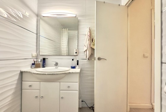 Venta - Apartamento / Piso -
Torrevieja - Center