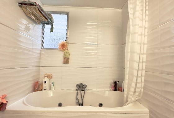 Venta - Apartamento / Piso -
Torrevieja - Center