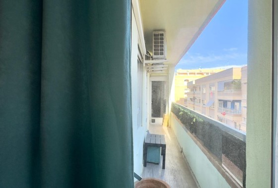 Venta - Apartamento / Piso -
Torrevieja - Center