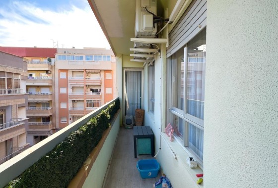 Venta - Apartamento / Piso -
Torrevieja - Center