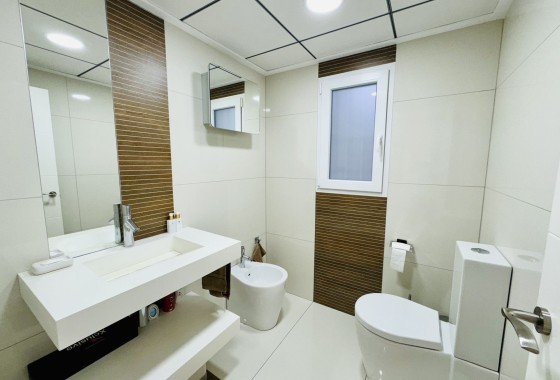 Venta - Apartamento / Piso -
Torrevieja - Costa Blanca