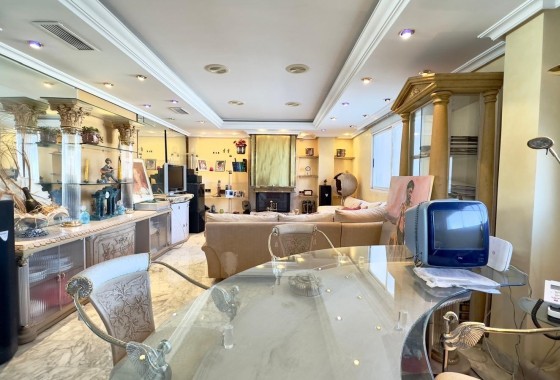 Resale - Wohnung / Appartement -
Torrevieja - Center