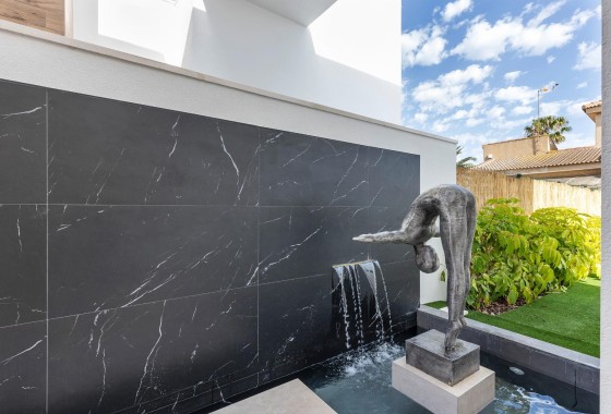 Sprzedaż - Willa wolnostojąca -
Torrevieja - Torreta florida