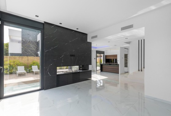 Sprzedaż - Willa wolnostojąca -
Torrevieja - Torreta florida