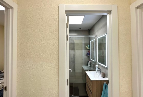Revente - Appartement -
Torrevieja - Torreblanca