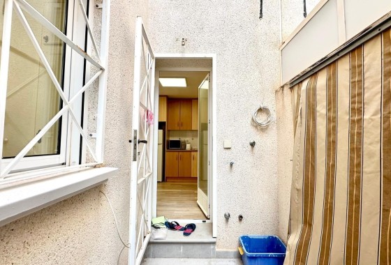 Revente - Appartement -
Torrevieja - Torreblanca