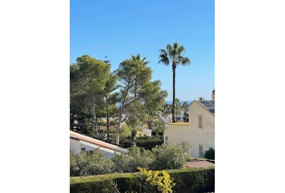 Sprzedaż - Willa wolnostojąca -
Villamartín - Costa Blanca