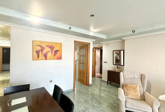 Resale - Wohnung / Apartment -
Torrevieja