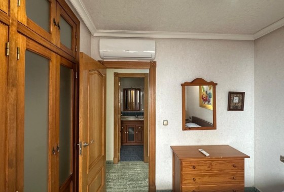 Resale - Wohnung / Apartment -
Torrevieja