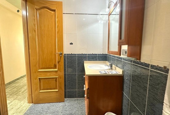 Resale - Wohnung / Apartment -
Torrevieja