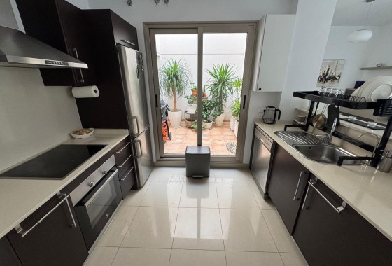 Resale - Stadthaus -
Torrevieja - Punta Prima