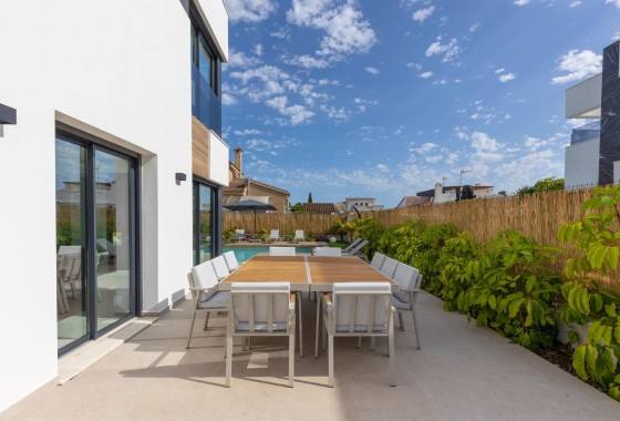 Sprzedaż - Willa wolnostojąca -
Torrevieja - Torreta florida