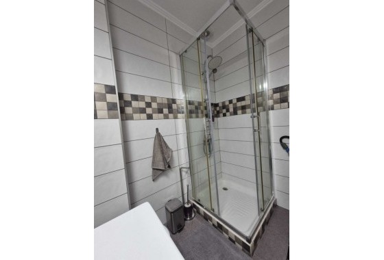 Sale - Town house -
La Rosaleda - Inland