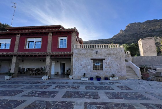 Herverkoop - Vrijstaande Villa -
Orihuela - Raiguero de Bonanza