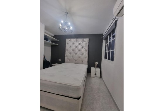 Revente - Appartement -
Torrevieja - Los Balcones