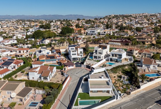 Herverkoop - Vrijstaande Villa -
Ciudad Quesada - Rojales - Rojales