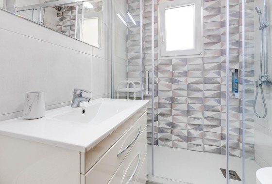 Sprzedaż - Apartament / Mieszkanie -
Torrevieja - Torreblanca