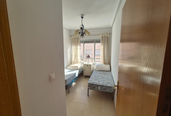 Herverkoop - Appartement / Flat -
Torrevieja - Punta Prima
