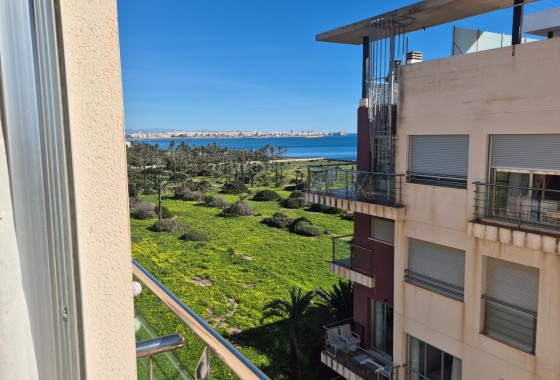 Herverkoop - Appartement / Flat -
Torrevieja - Punta Prima