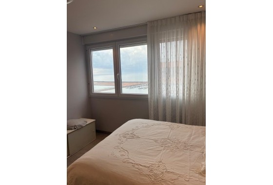 Resale - Wohnung / Appartement -
Torrevieja - El Acequión - Los Náufragos