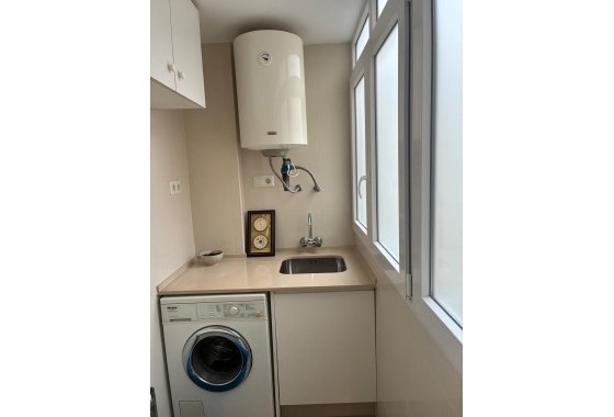 Resale - Wohnung / Appartement -
Torrevieja - El Acequión - Los Náufragos