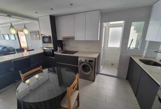 Venta - Apartamento / Piso -
Torrevieja - CENTRE PLAYA DEL CURA LAS PISCINAS