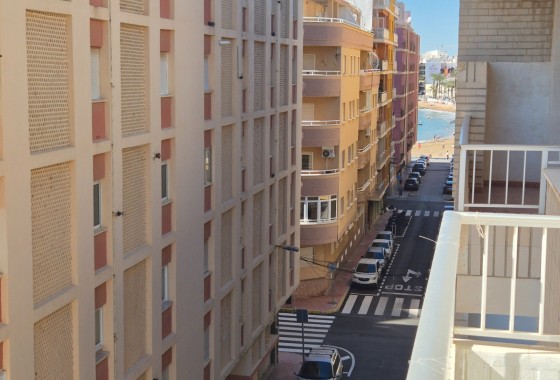 Venta - Apartamento / Piso -
Torrevieja - CENTRE PLAYA DEL CURA LAS PISCINAS