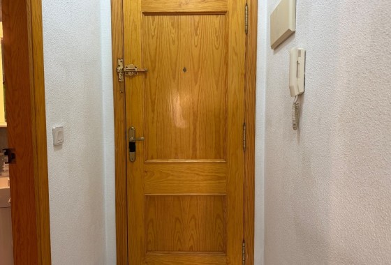 Herverkoop - Appartement / Flat -
Torrevieja - Los Locos