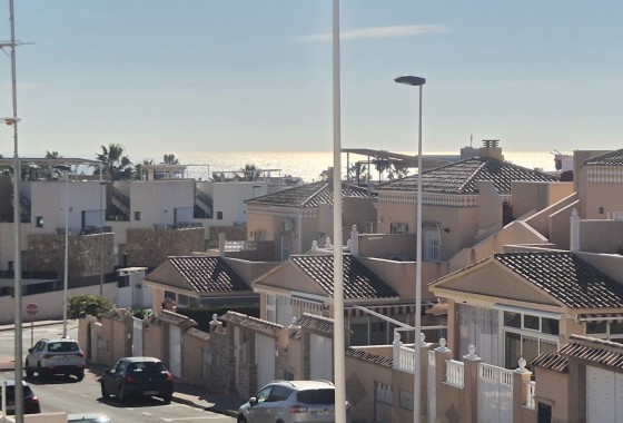 Herverkoop - Stadswoning -
Torrevieja - Nueva Torrevieja - Aguas Nuevas