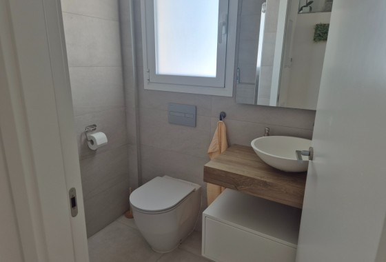 Herverkoop - Stadswoning -
Torrevieja - Nueva Torrevieja - Aguas Nuevas