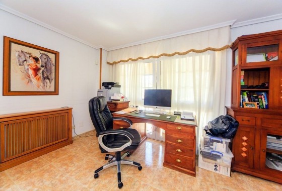 Herverkoop - Villa -
Torrevieja - Los Balcones